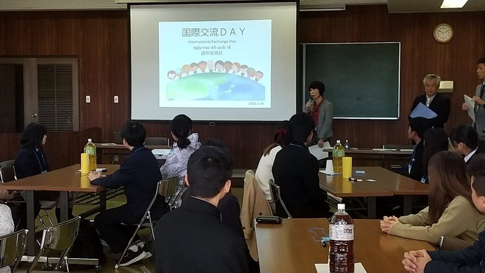 国際交流DAY開会宣言の様子