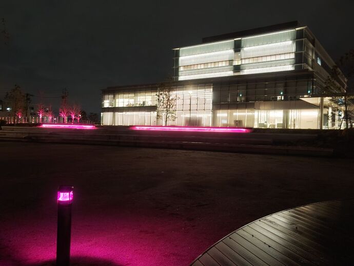 市役所交流広場2